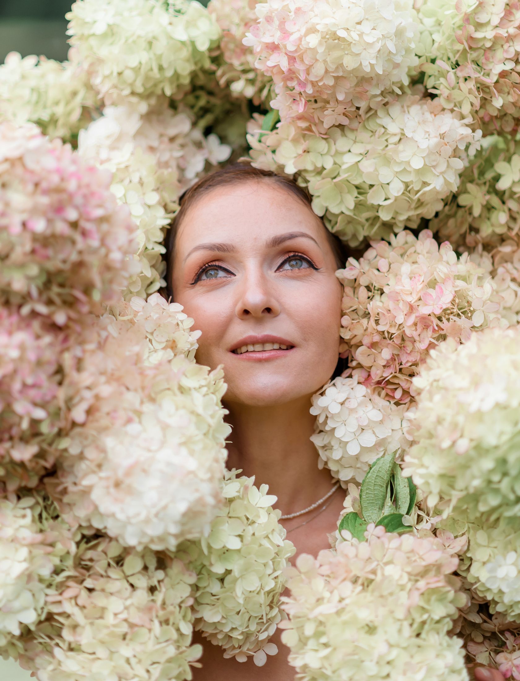 Човен з гортензіями