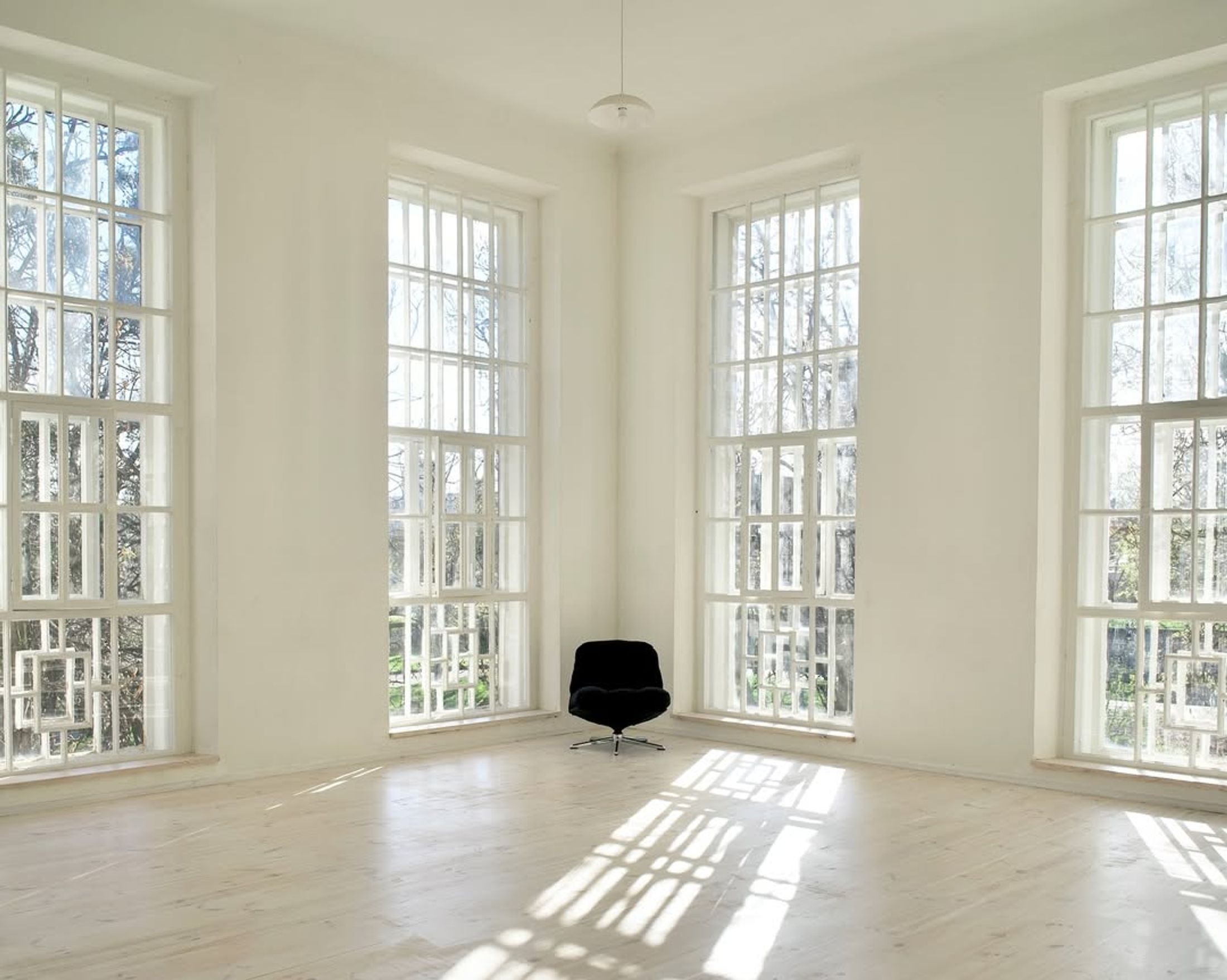 скоро нашій фотостудії у вежі на Кіностудії рік (ᴗ͈ˬᴗ͈)ꕤ.ﾟза цей рік у нас було вже три ремонти, (1).jpg