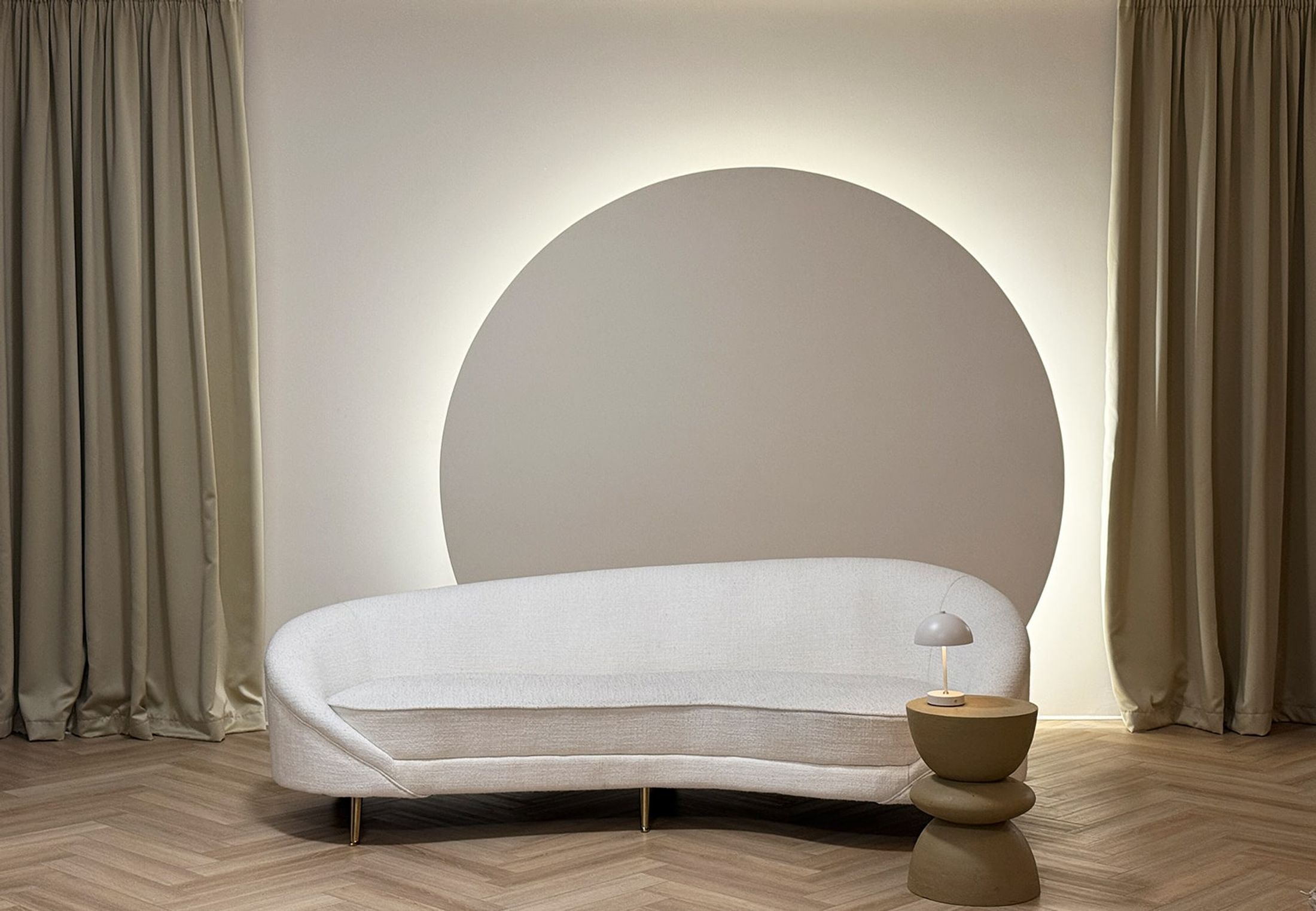 2025-08-warszawa-salon-02.jpg