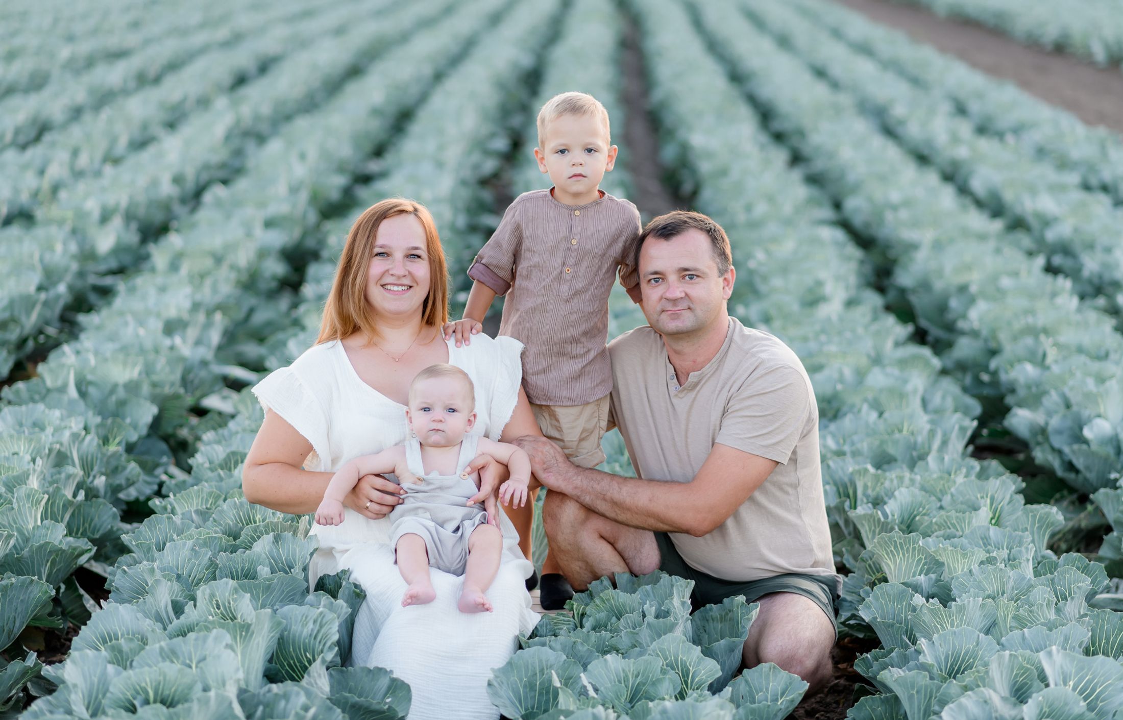 Сімейна в капусті. Надя з родиною