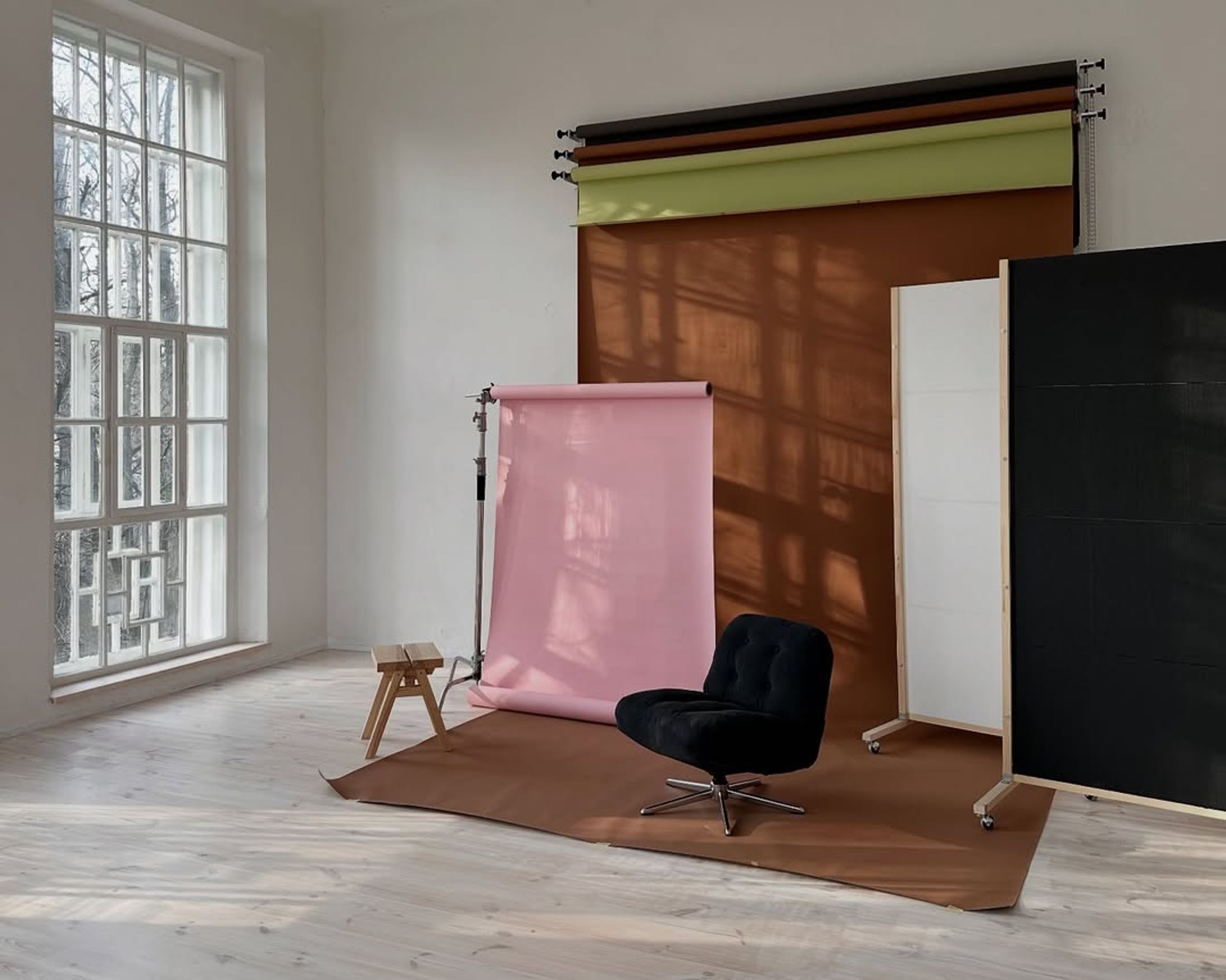 скоро нашій фотостудії у вежі на Кіностудії рік (ᴗ͈ˬᴗ͈)ꕤ.ﾟза цей рік у нас було вже три ремонти,.jpg